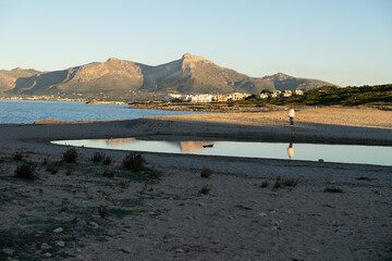 Strand bei Son Serra de Marina, Bucht von Alcudia, Mallorca Spanien