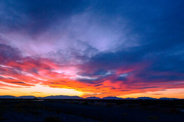 Fototapeta na wymiar Sunrise in New Mexico
