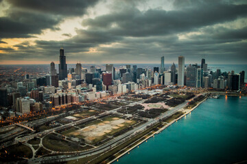 Fototapeta na wymiar Cloudy Chicago from Helicopter