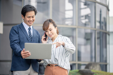 カジュアルビジネスの会社員
