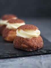 profiteroles