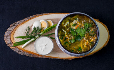 spinach cream soup with croutons