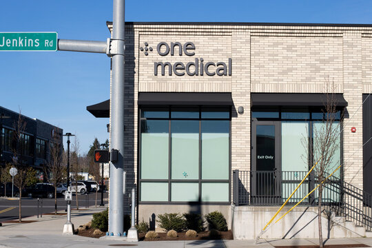 Beaverton, OR, USA - Jan 25, 2022: Exterior View Of The One Medical Family Practice Office In Beaverton, Oregon. One Medical Is A Membership-based Primary Care Practice Headquartered In San Francisco.