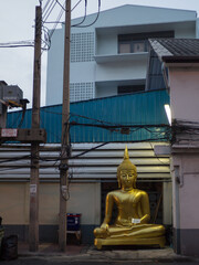 buddha statue