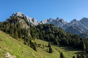 Fototapeta na wymiar The Geiselhorn peak in the Loferer Steinberge, Sankt Ulrich, Austria.