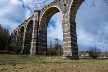 Altes Eisenbahnbrücke im Erzbebirge / Sachsen