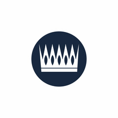 Obraz premium Set of crown icons. Collection of crown awards for winners champions leadership. Vector isolated elements for logo label game hotel an app design. Royal king queen princess crown.