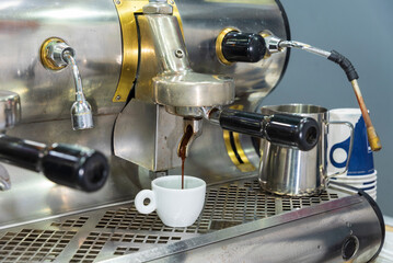 Coffee making machines, coffee making process