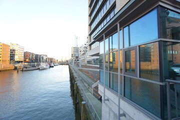 Nebenfluss in Hamburg n&auml;he des Hafens
