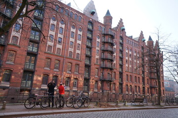 Fototapeta na wymiar Alte Backsteingebäude in Hamburg (Speicherstadt)