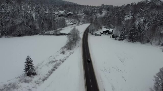 Landrover Driving Houses Snow Road 174 Lake Dingle Sweden 4K 30fps