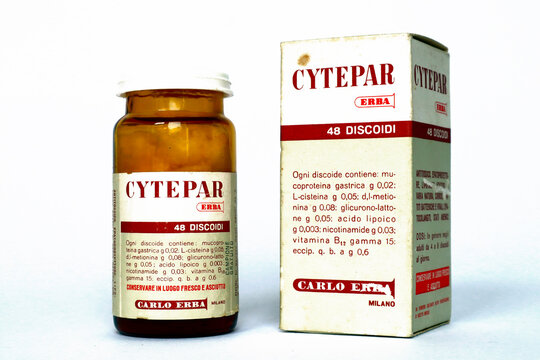 Vintage 1962 CYTEPAR ERBA, medicine with Gastric mucoprotein, Nicotinamide, Methionine, Vitamin B12 for the treatment of cirrhosis, hepatitis. CARLO ERBA &ndash; Milan (Italy)