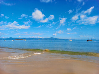 barcos pesqueiros na praia da Cachoeira do Bom Jesus Canavieiras Florianópolis Santa Catarina Brasil Florianopolis