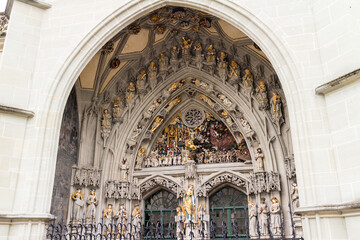 Obraz premium Arched stone door of historic church