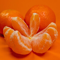 Mandarinensegmente in einer Nahaufnahme