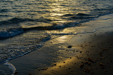 ATARDECER EN UNA PLAYA DE MARBELLA