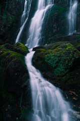 Fototapeta na wymiar Zen waterfall