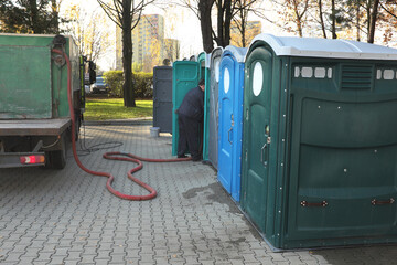 Portable toilets, Cleaning and disinfection. Open to the public 24 hours. 