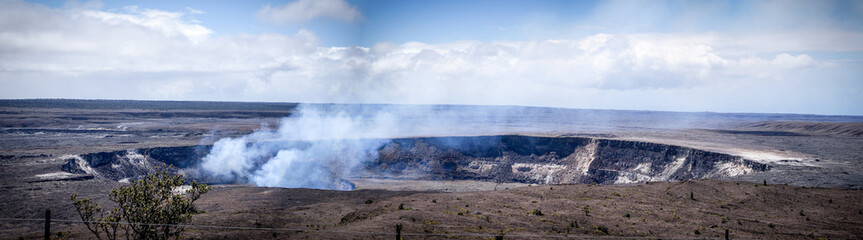 Panoramic view of Halema uma u. A pit crater at the summit of Kilauea volcano on island of Hawaii. © Jjpacetti/Wirestock