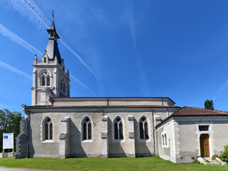 Fototapeta na wymiar Frankreich - Saint-Julien-en-Born - Eglise Saint-Julien