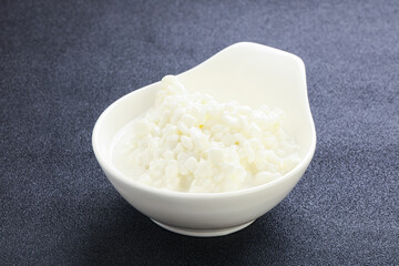 Dietary granulated cottage cheese for breakfast