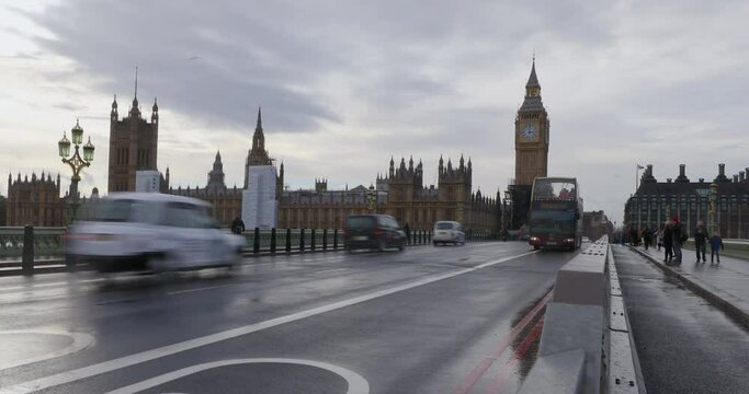 Big Ben and traffic in London