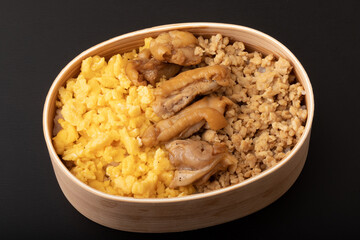 照り焼きチキンそぼろ弁当