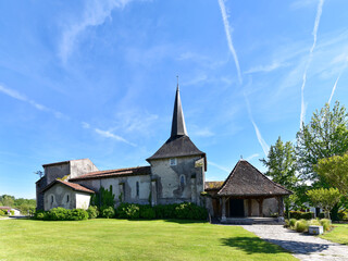 Fototapeta na wymiar Frankreich - Saint-Paul-en-Born - Kirche