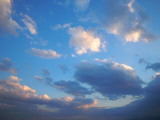 夕方の雲と美しい空
