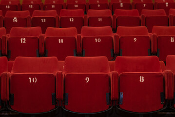 Fototapeta premium red seats in an old movie theater