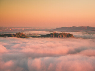 Sonnenaufgang mit Nebel in Sächsischer Schweiz