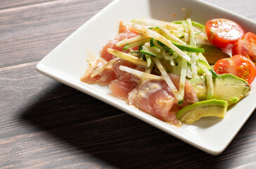 carpaccio salad tuna avocado cucumber radish マグロとアボカドのカルパッチョ