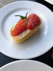 pancakes with strawberries