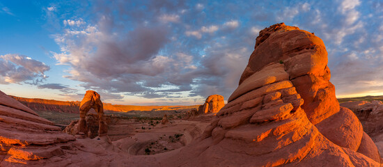 Sunrise landscape around the famous Delicate Arch in Arches National Park, United States of America