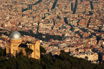 Fabra Observatory Barcelona astronomiczne teleskop kopuła miasto Tibidabo widok na Sarrià-Sant Gervasi - obrazy, fototapety, plakaty
