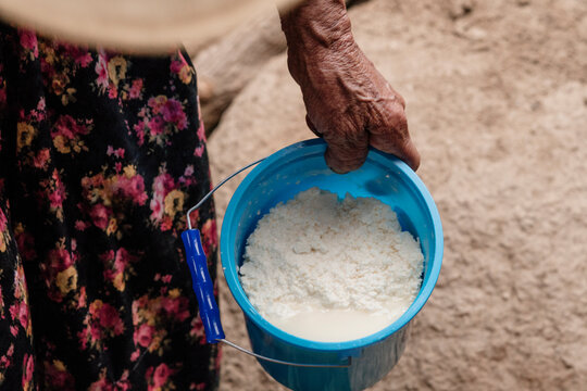 Kuhkacke Bilder Durchsuchen 2,942 Archivfotos, und