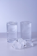 グラスに注いだ水