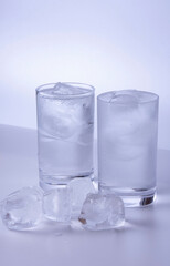 グラスに注いだ水