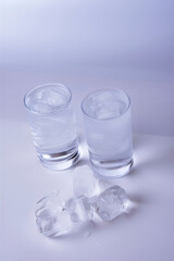 グラスに注いだ水