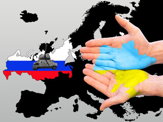 Hände der Ukraine Panzer mit Karte Russland in Europa