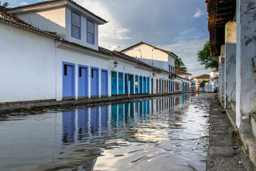 narrow street country