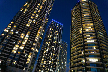 Fototapeta na wymiar Night view of high-rise condominiums in Tokyo, Japan_85