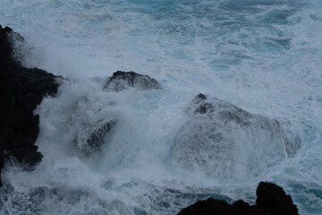 Wellen Lava Porto Moniz Madeira Portugal