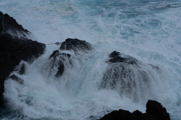 Wellen Lava Porto Moniz Madeira Portugal