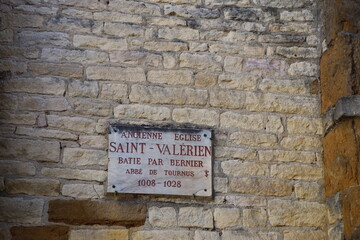 Ancienne église Saint Valérien, construite au 11ème siècle, vue de l'extérieur, ville de Tournus, département de Saône et Loire, France