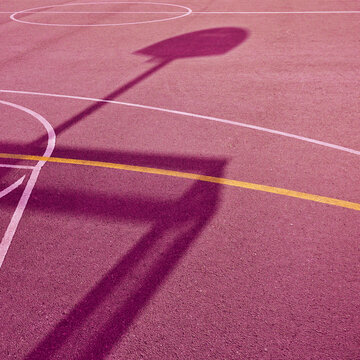 street basket silhouette on the pink court
