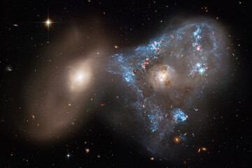 NASA/ESA/Hubble Arp143