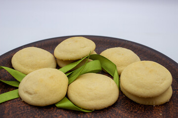 Few pieces of lemon cookies with cream filling