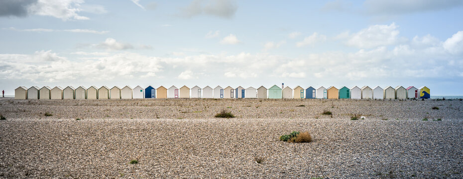 Alignement de cabines de plage - Baie de Somme - France