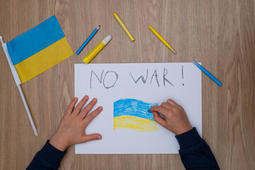 children's drawing - the Ukrainian flag and the inscription no war.